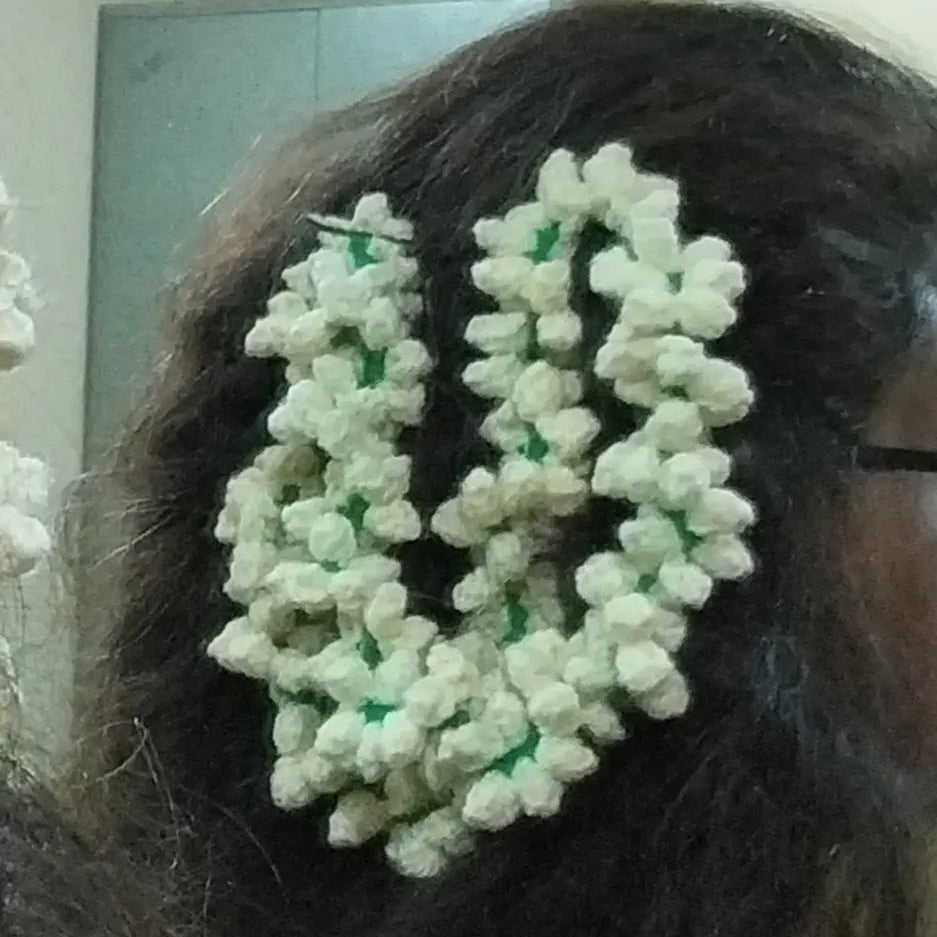 Handmade Wool Gajra
