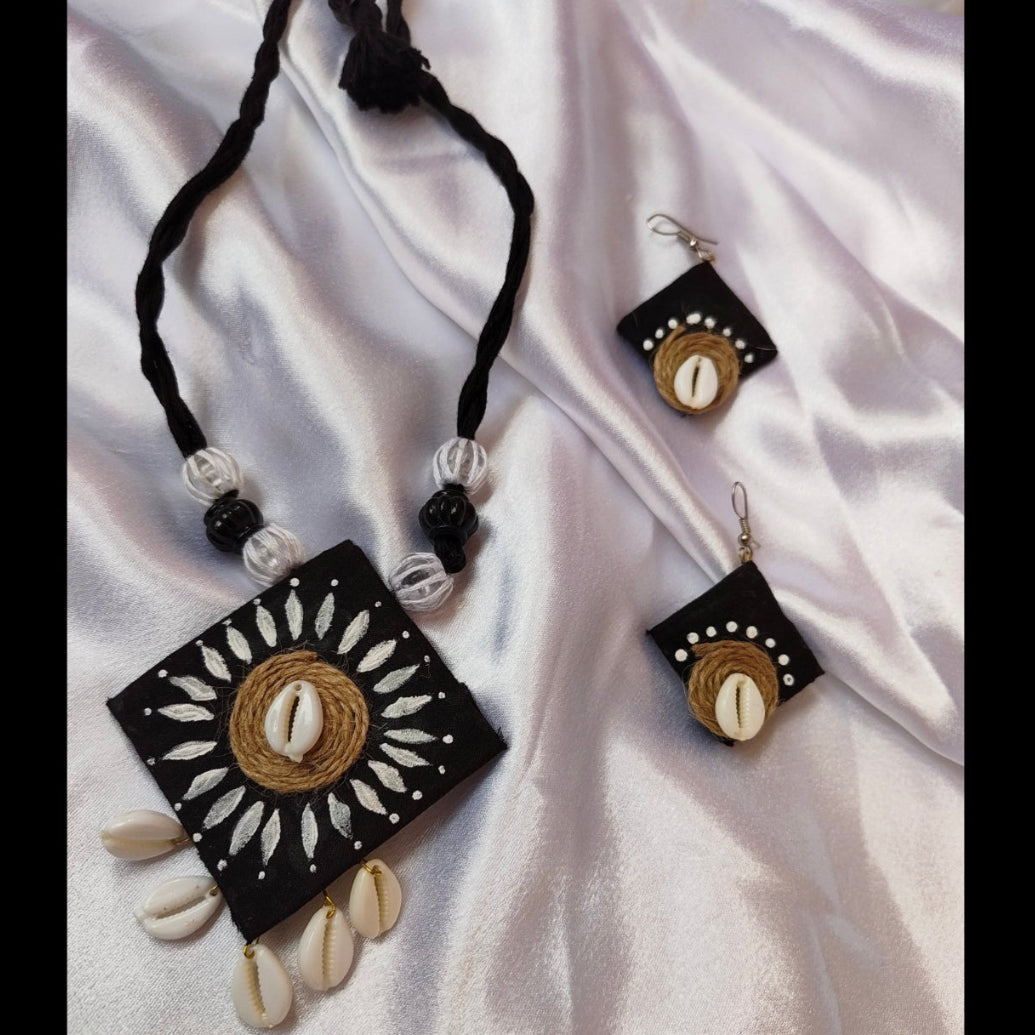 Handmade Kodi Statement Necklace Set