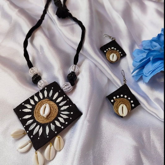 Handmade Kodi Statement Necklace Set